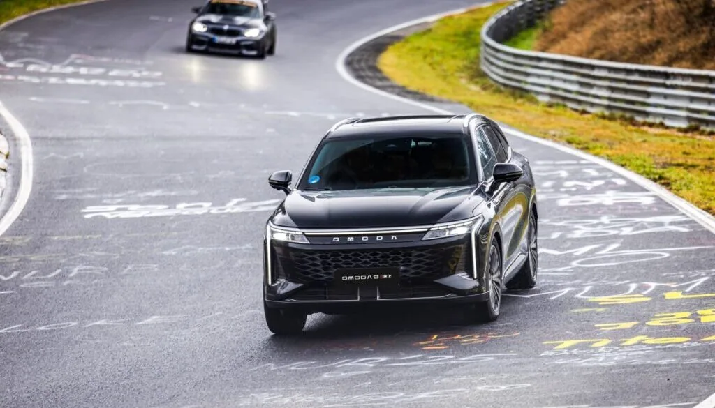 nurburgring-1024x683-1024x585 omoda-die-neue-generation-von-suvs-in-europa-design-technologie-und-preis-in-der-praxis